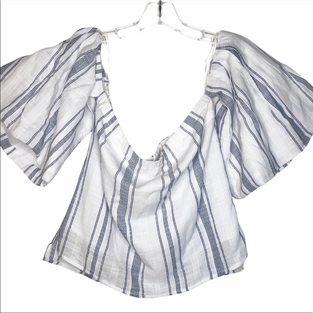 Romeo & JULIET Couture Off The Shoulder Striped Flutter Sleeve Top Size Small